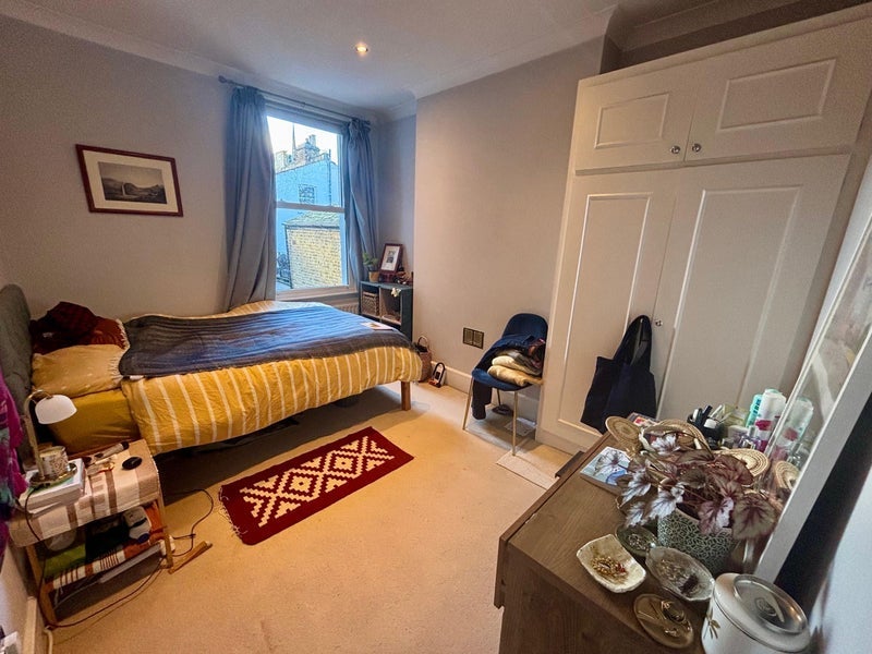 Room Fabian Road in Greater London