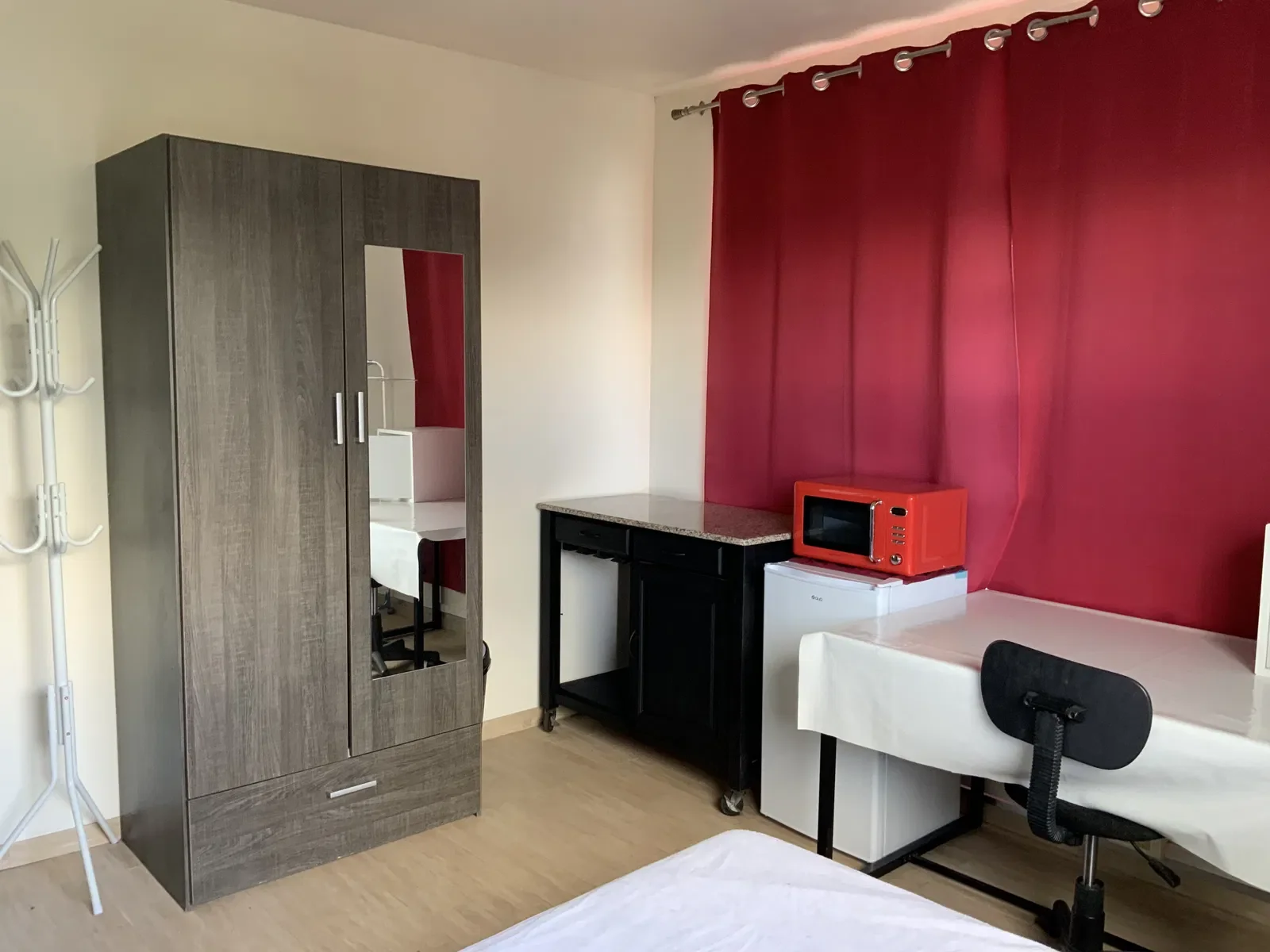Room Cité Pasteur in Hazebrouck