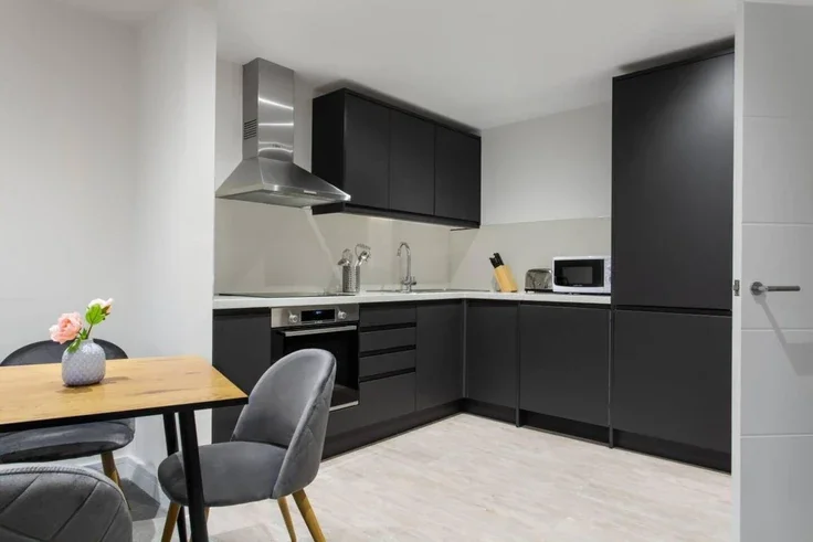 Flat Salusbury Road in Greater London