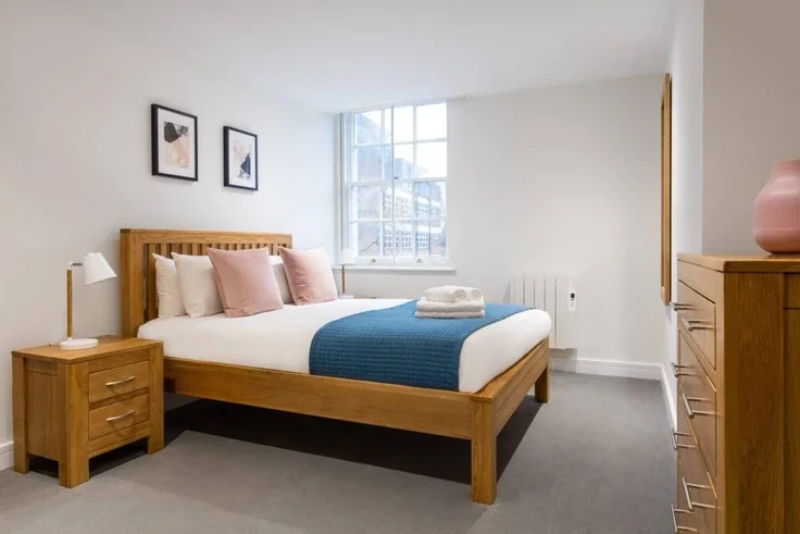Flat Salusbury Road in Greater London
