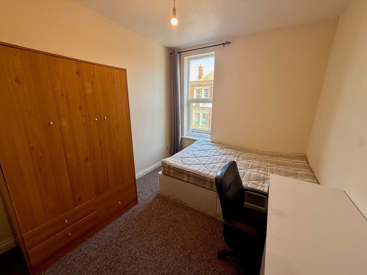 Room Cowley Road in Oxford