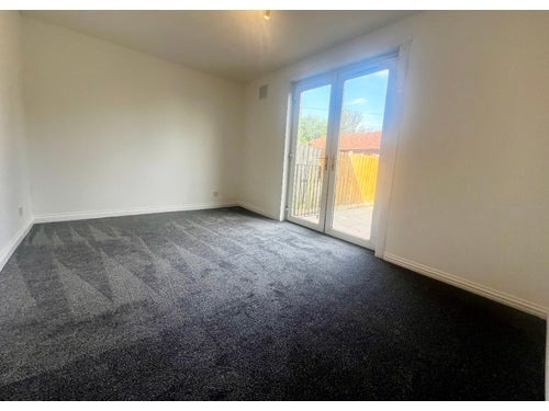 Flat Monkland view Crescent in Bargeddie