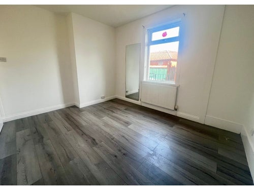 Flat Monkland view Crescent in Bargeddie