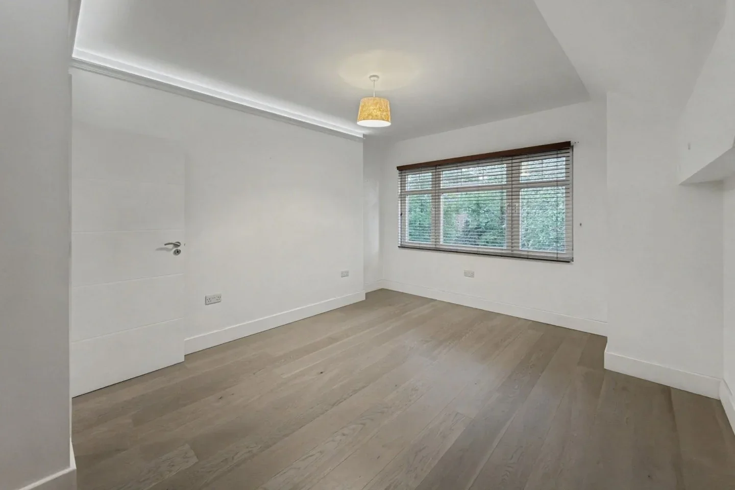 Flat Great North Road in Greater London