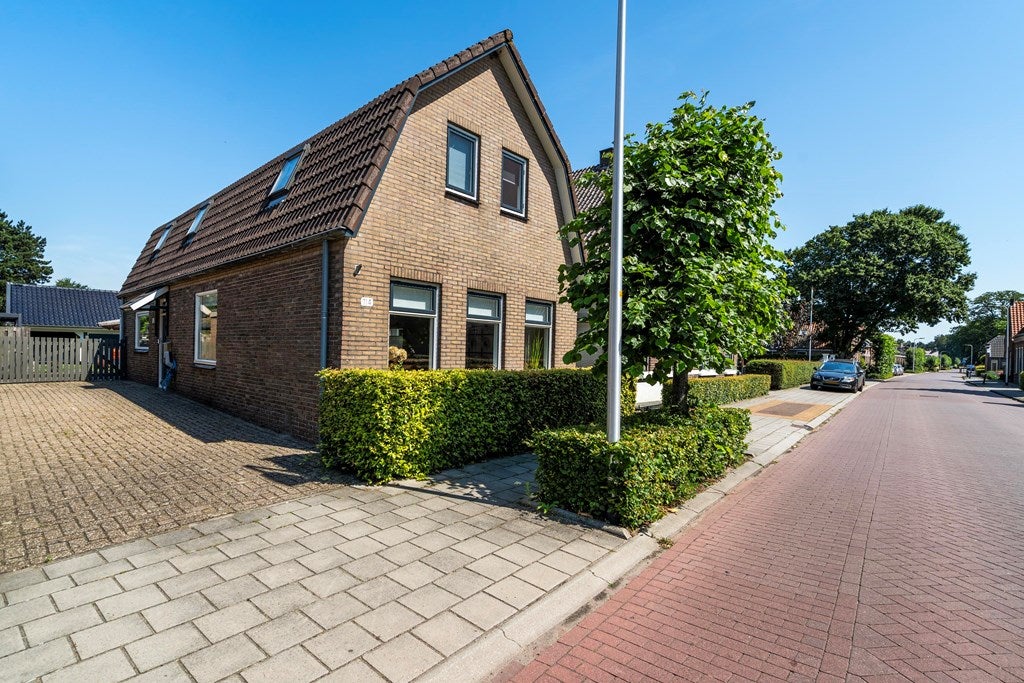 Huis Veneweg 114 in Wanneperveen