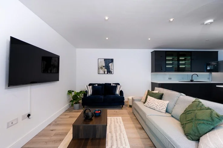 Flat Coomer Place in Greater London