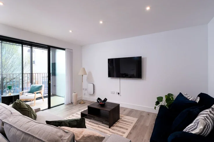 Flat Coomer Place in Greater London