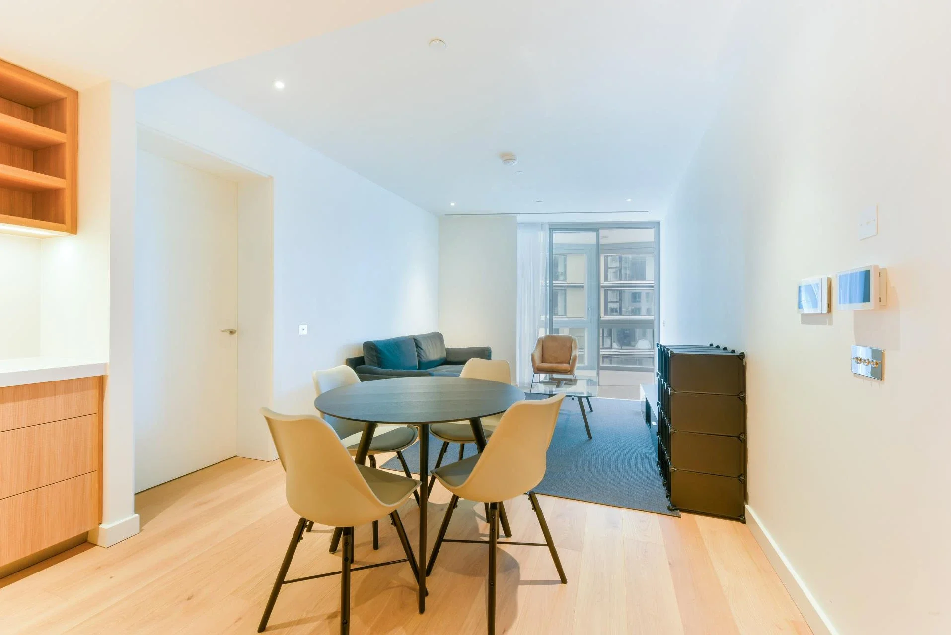 Flat Prospect Way in Greater London