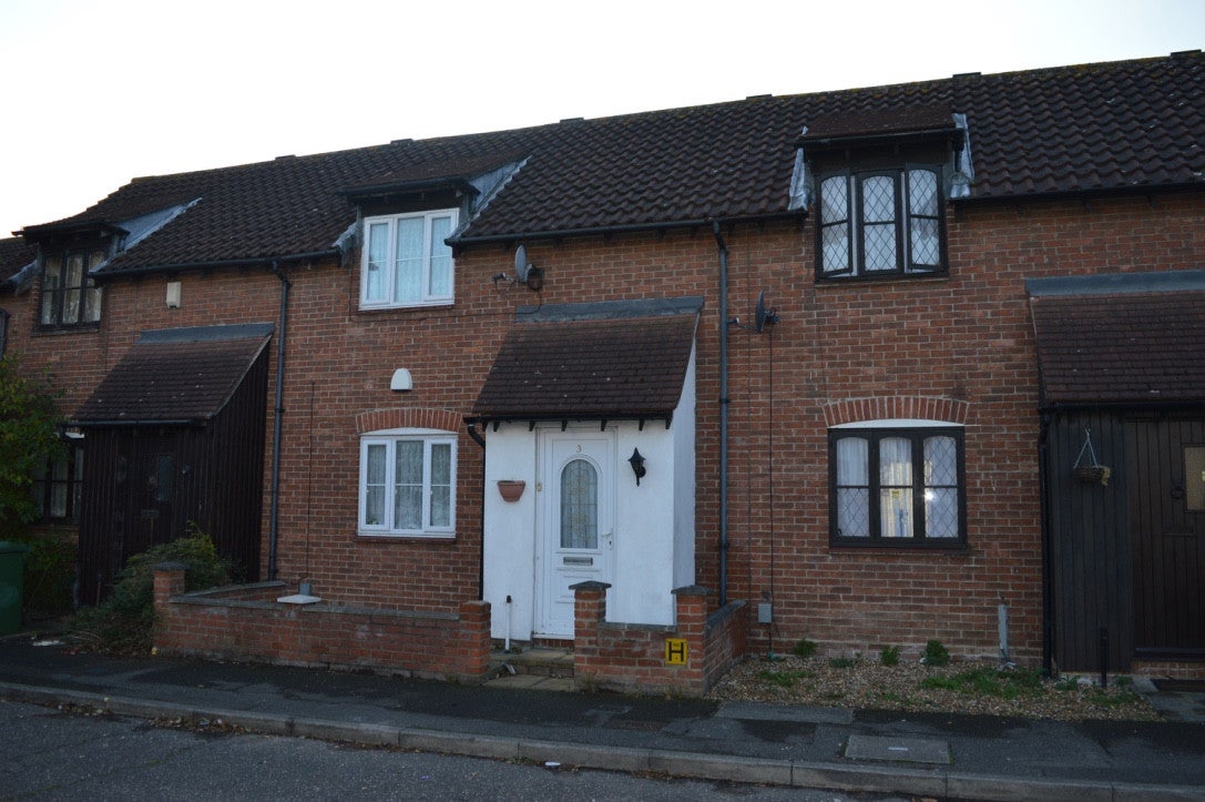 House King George Avenue in Greater London
