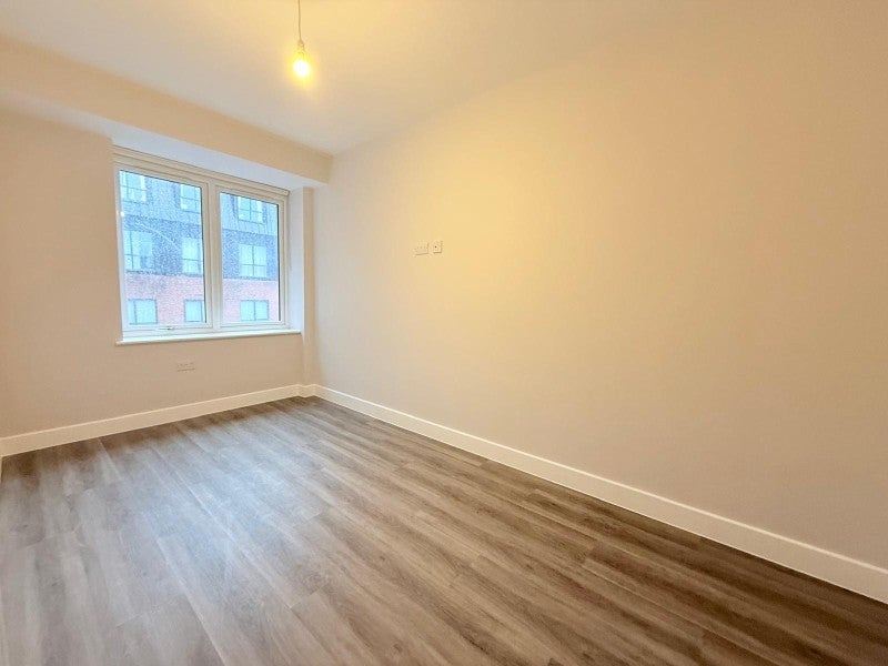 Flat London Road in Surrey Heath