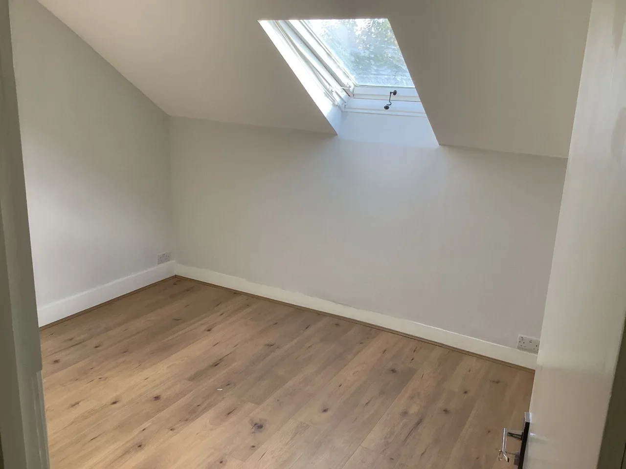 Flat Oakfield Road in Greater London