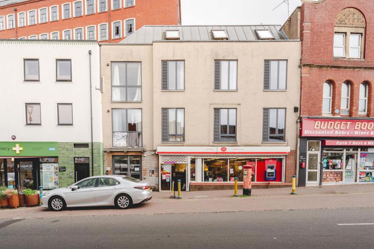 Flat East Street in Bristol