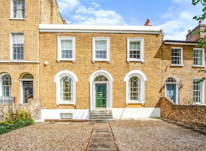 House New Cross Road in Greater London