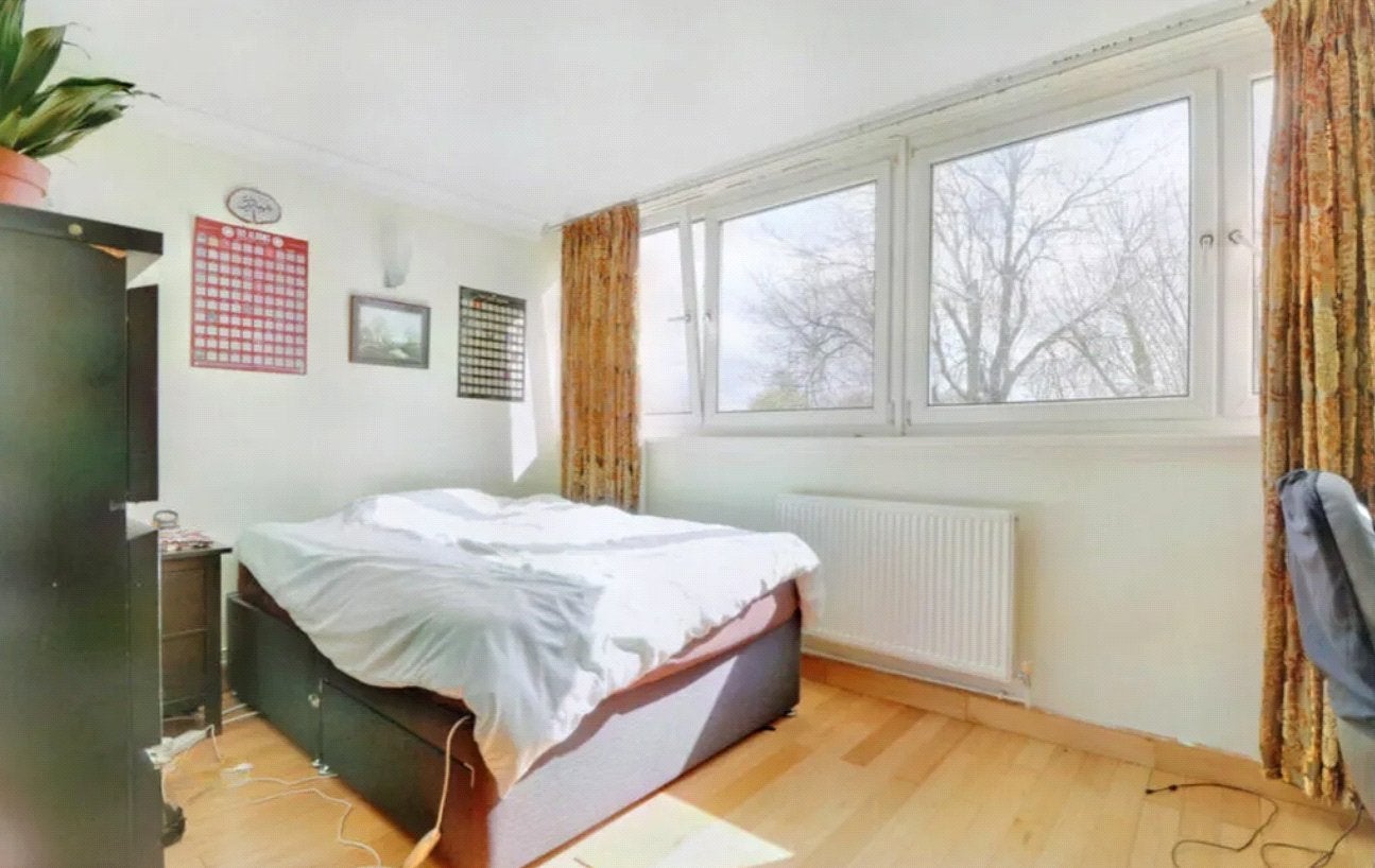 Flat Clement Close in Greater London