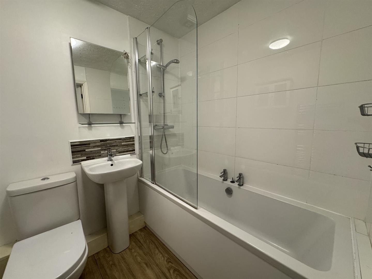 Flat Fleckney Road in Harborough