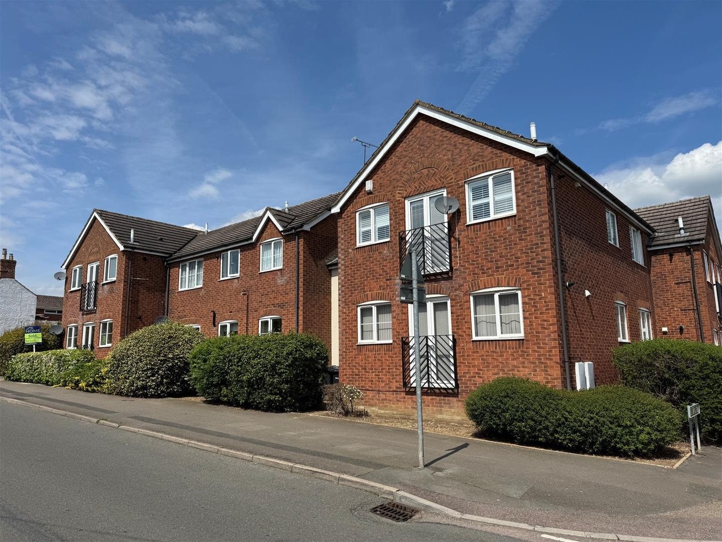 Flat Fleckney Road in Harborough