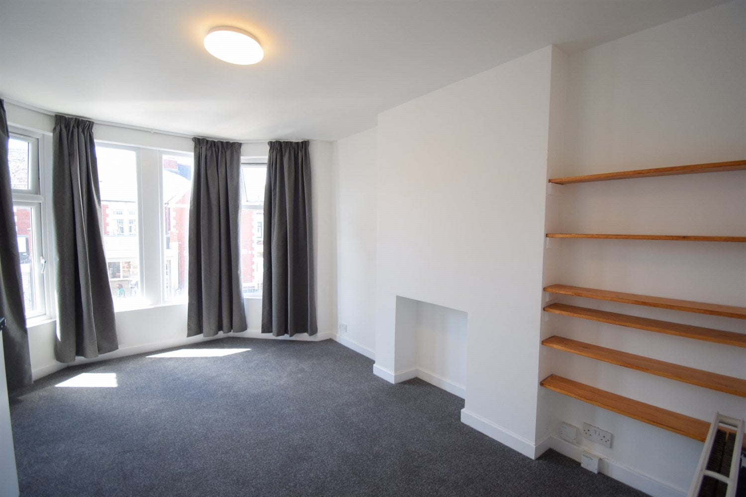 Flat Whitchurch Road in Cardiff