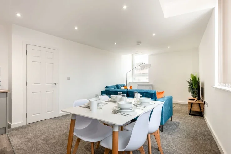 Flat Eastwood Lane in Rotherham