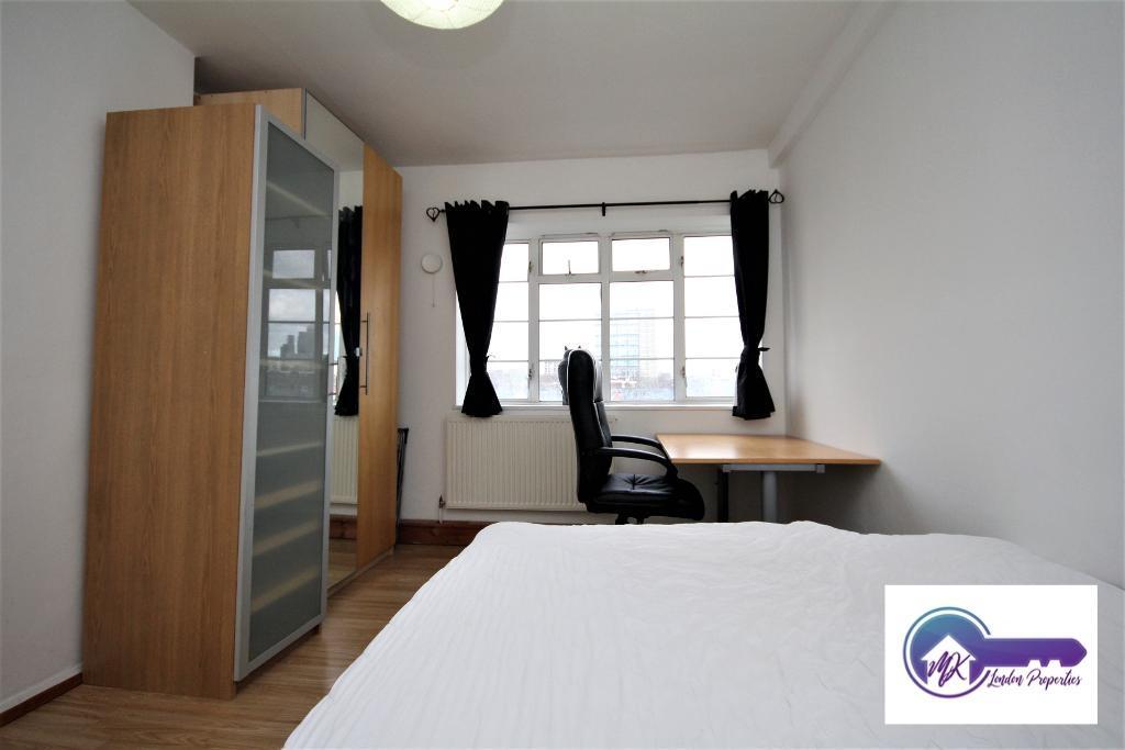 Flat Arbour Square in Greater London