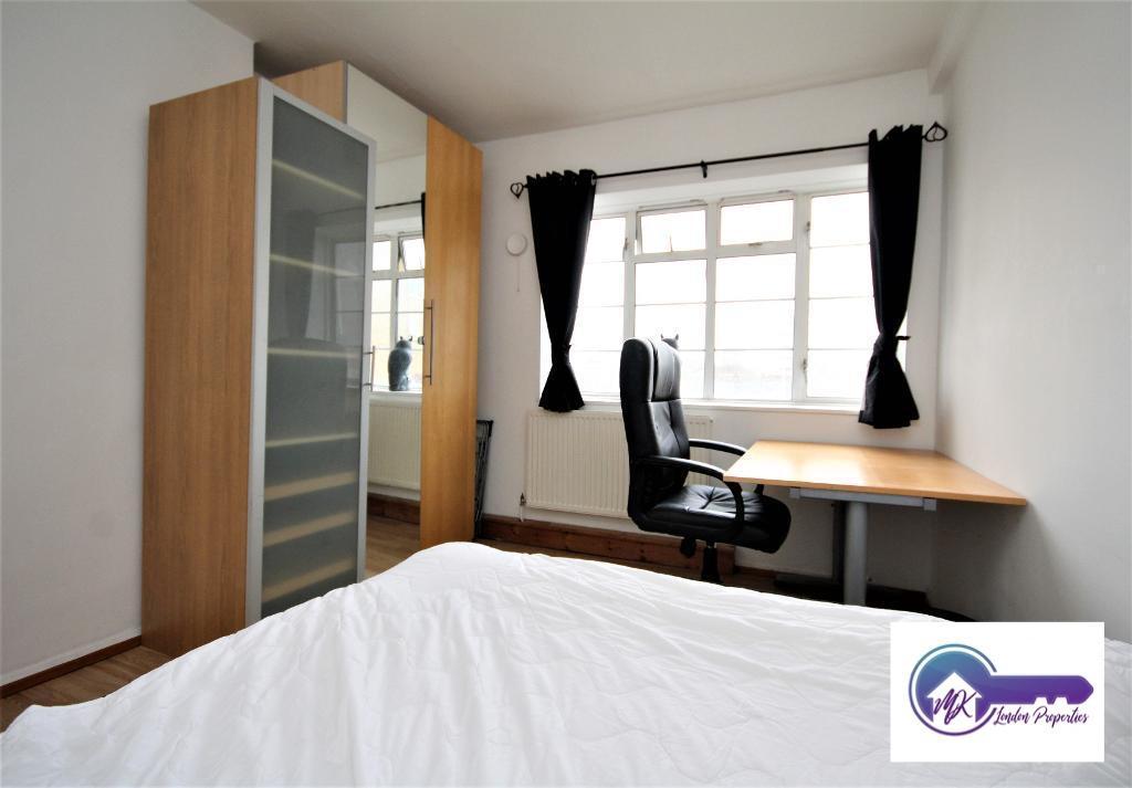 Flat Arbour Square in Greater London