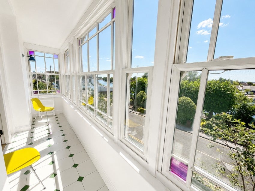 Flat Thames Side in Borough of Spelthorne