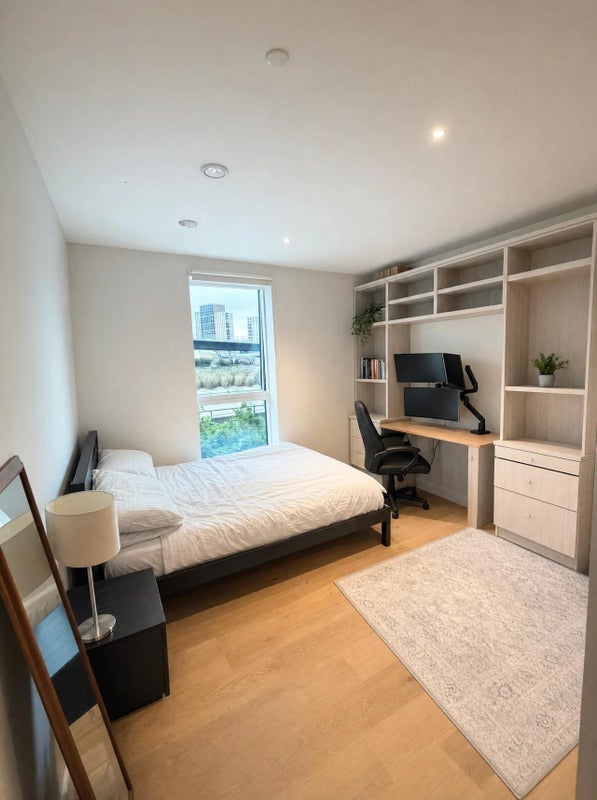Room Hercules Slip in Greater London