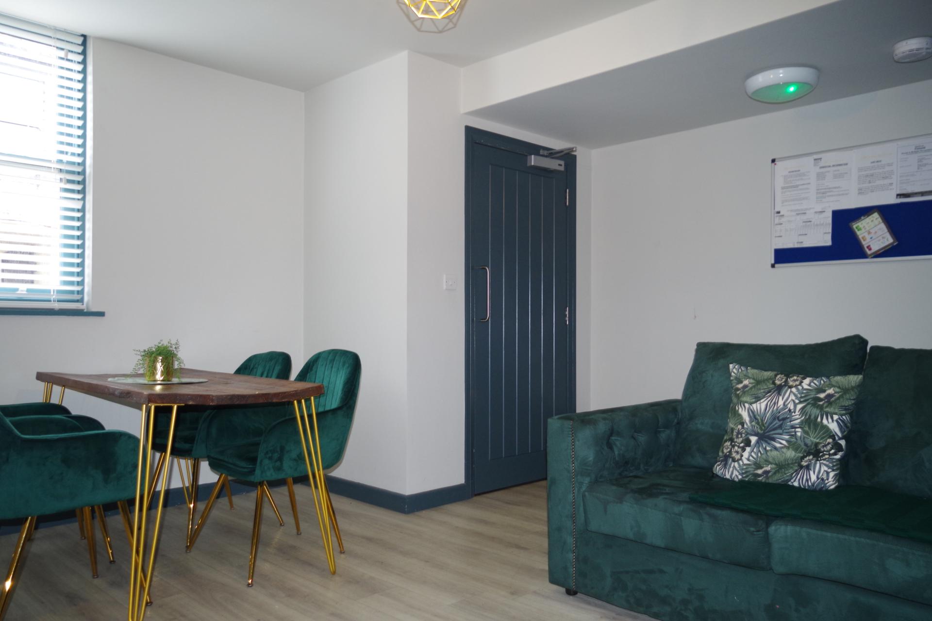 Flat Silverwell Street in Bolton
