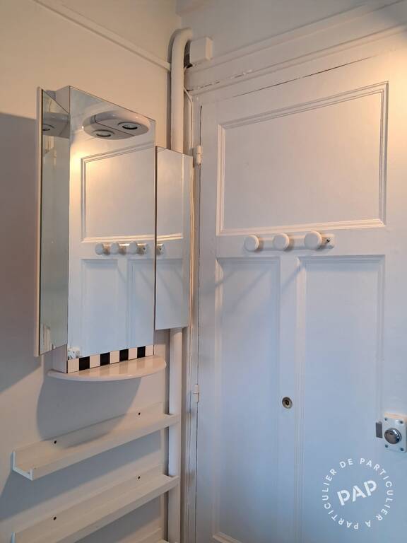 Room Place du Général Kœnig in Paris