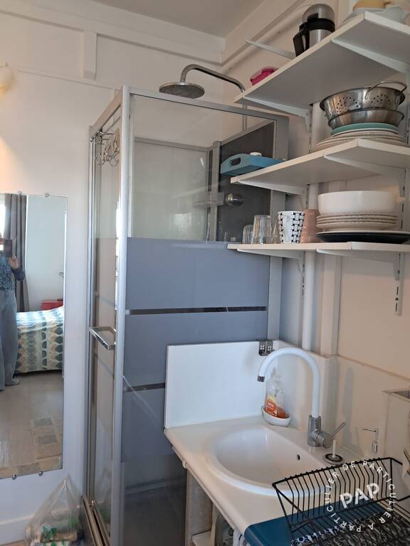 Room Place du Général Kœnig in Paris