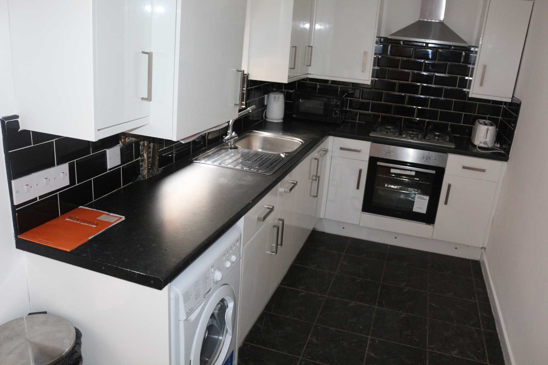 Room Highfield Road in Salford