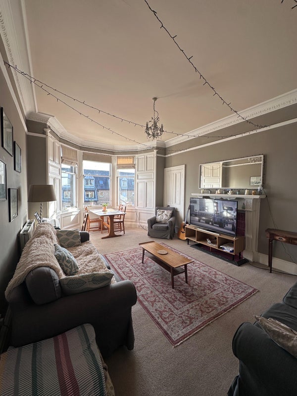 Room Strathearn Road in City of Edinburgh