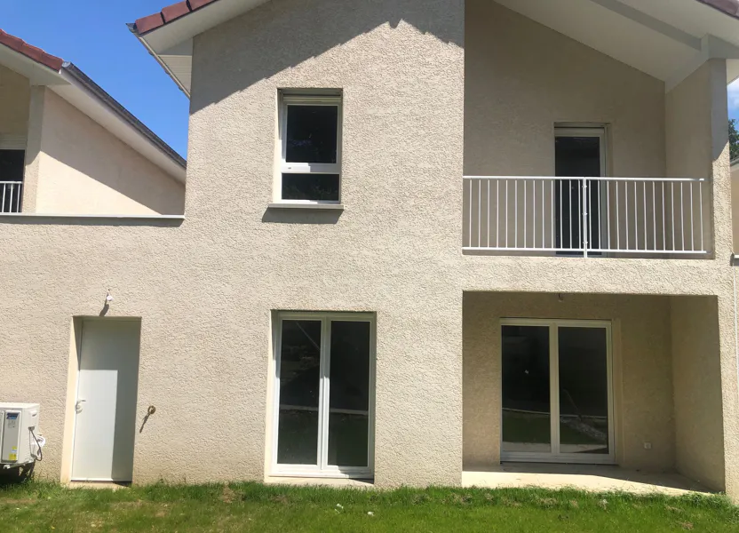 House Rue du Docteur Pierre Poullain in Les Avenières Veyrins-Thuellin