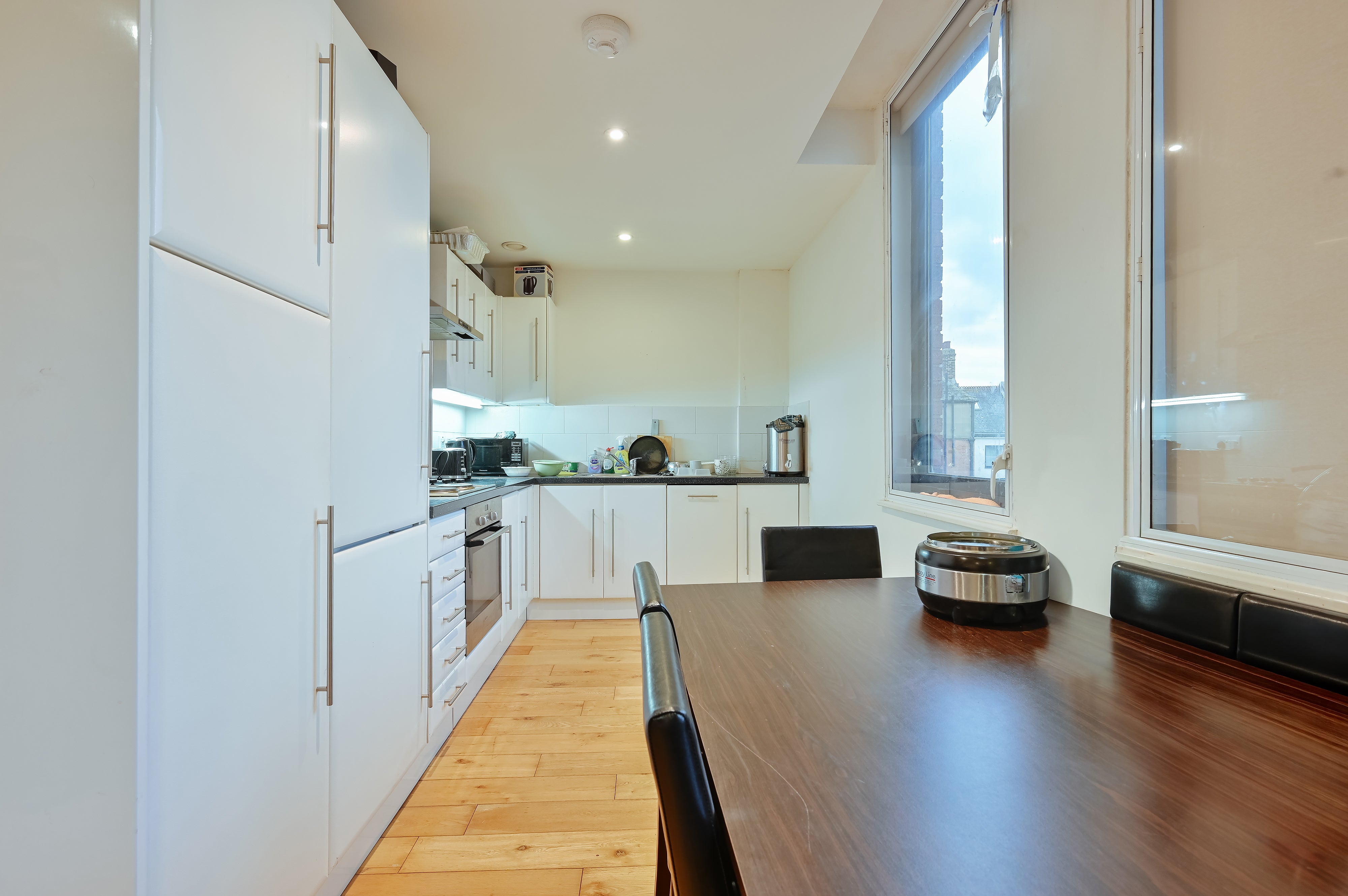 Flat Clarendon Road in Watford
