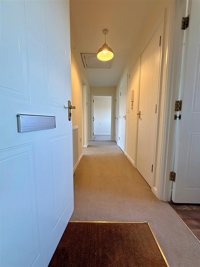 Flat Thyme Avenue in Fareham