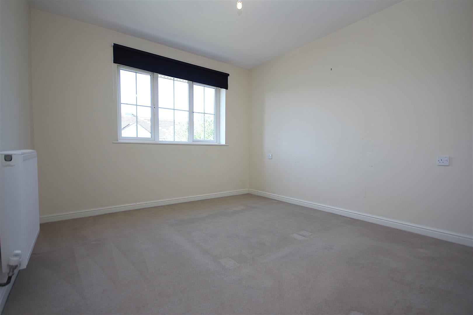 Flat Thyme Avenue in Fareham