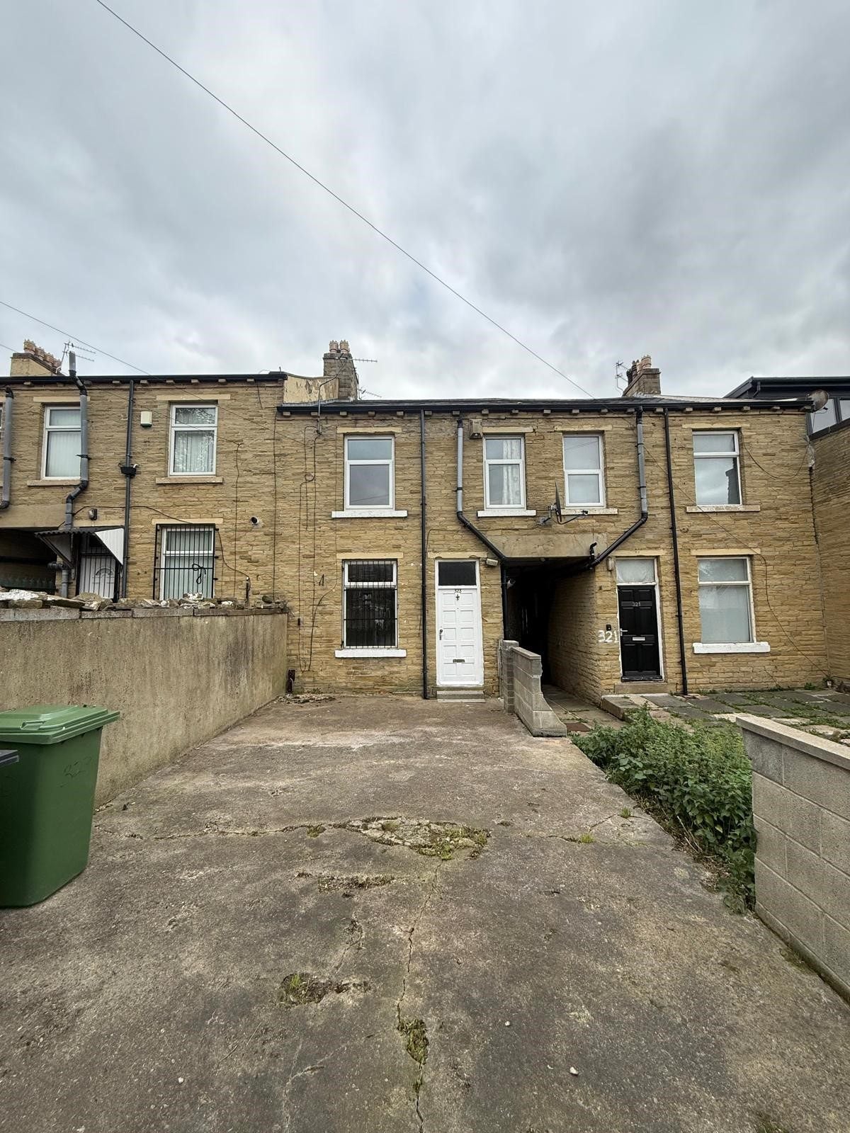 House Girlington Road in Bradford