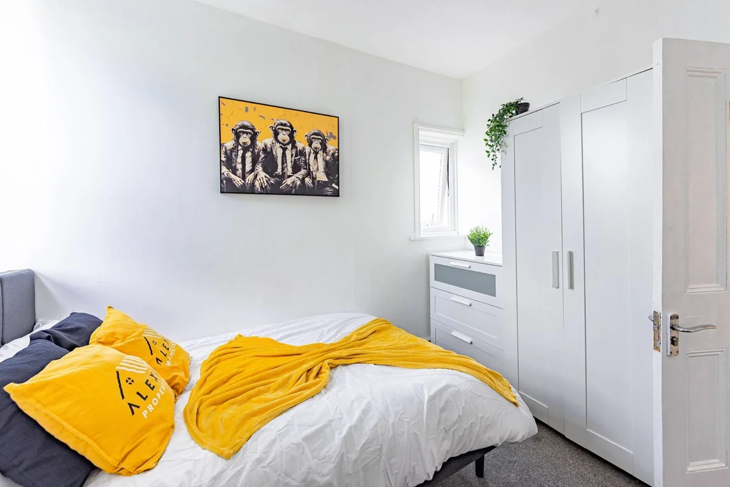 Room Manners Road in Portsmouth