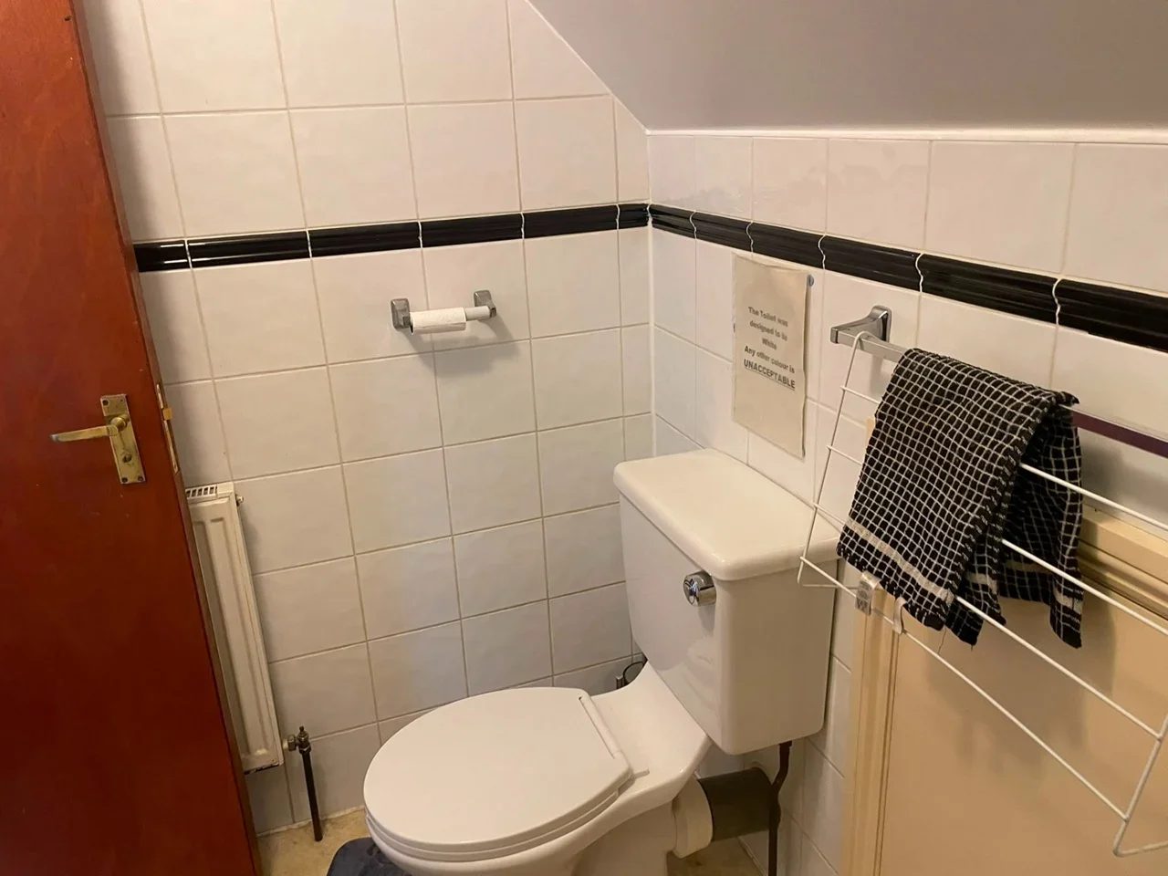 Room Vaughan Road in Greater London