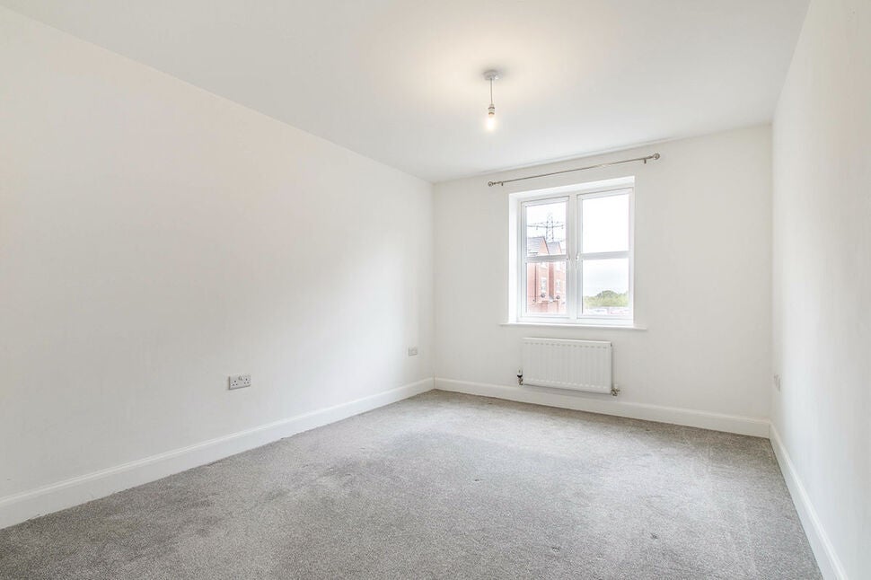 Flat Scampston Drive in Leeds