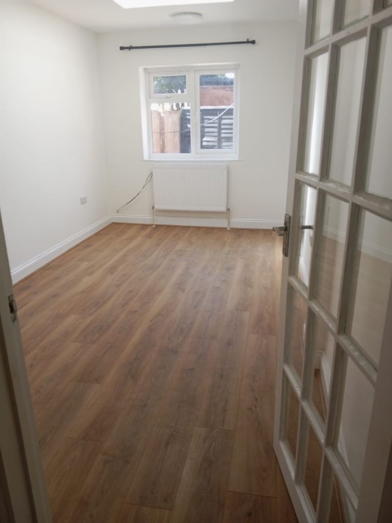 Room Staines Road in Greater London