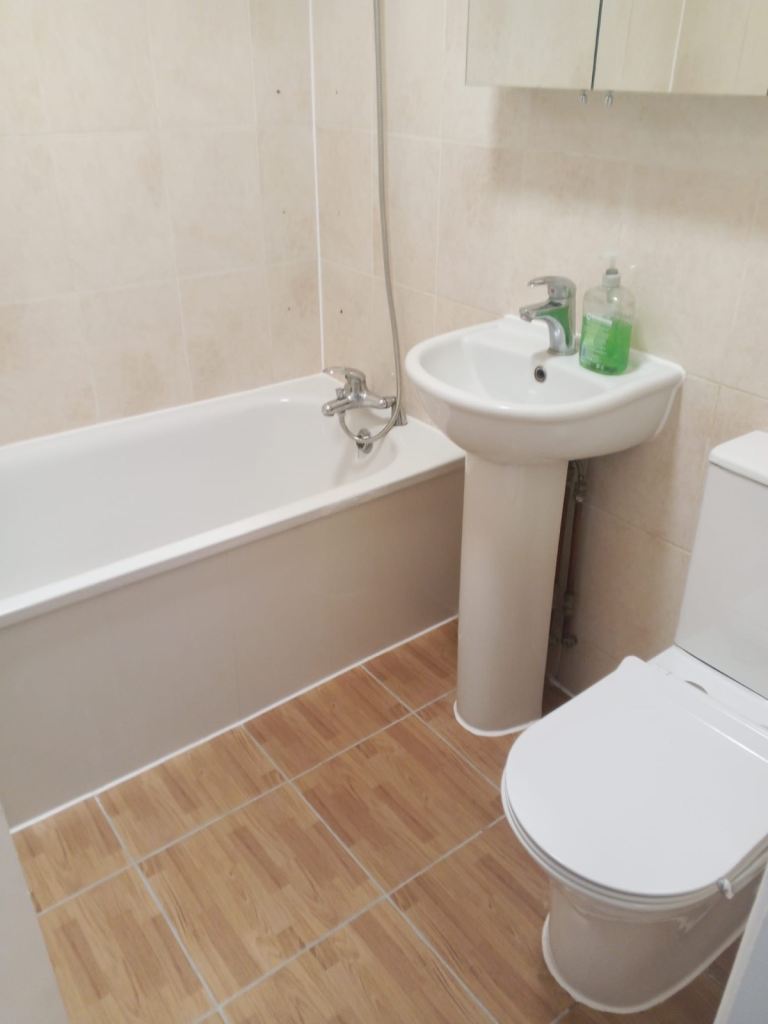 Room Staines Road in Greater London