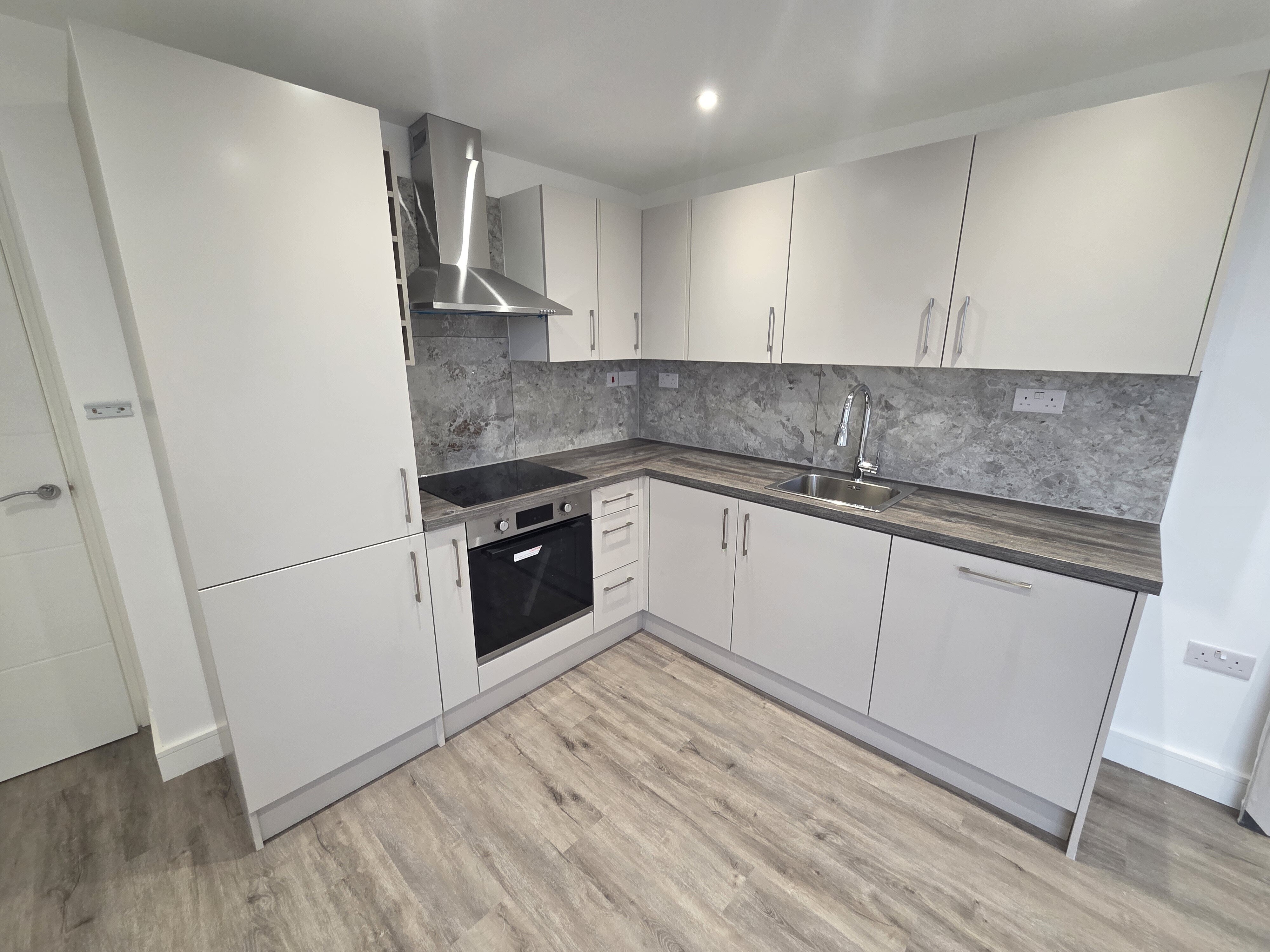 Flat Russell Rise in Luton
