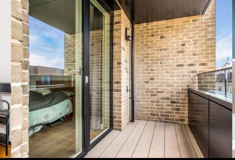 Flat Abercrombie Road in Greater London