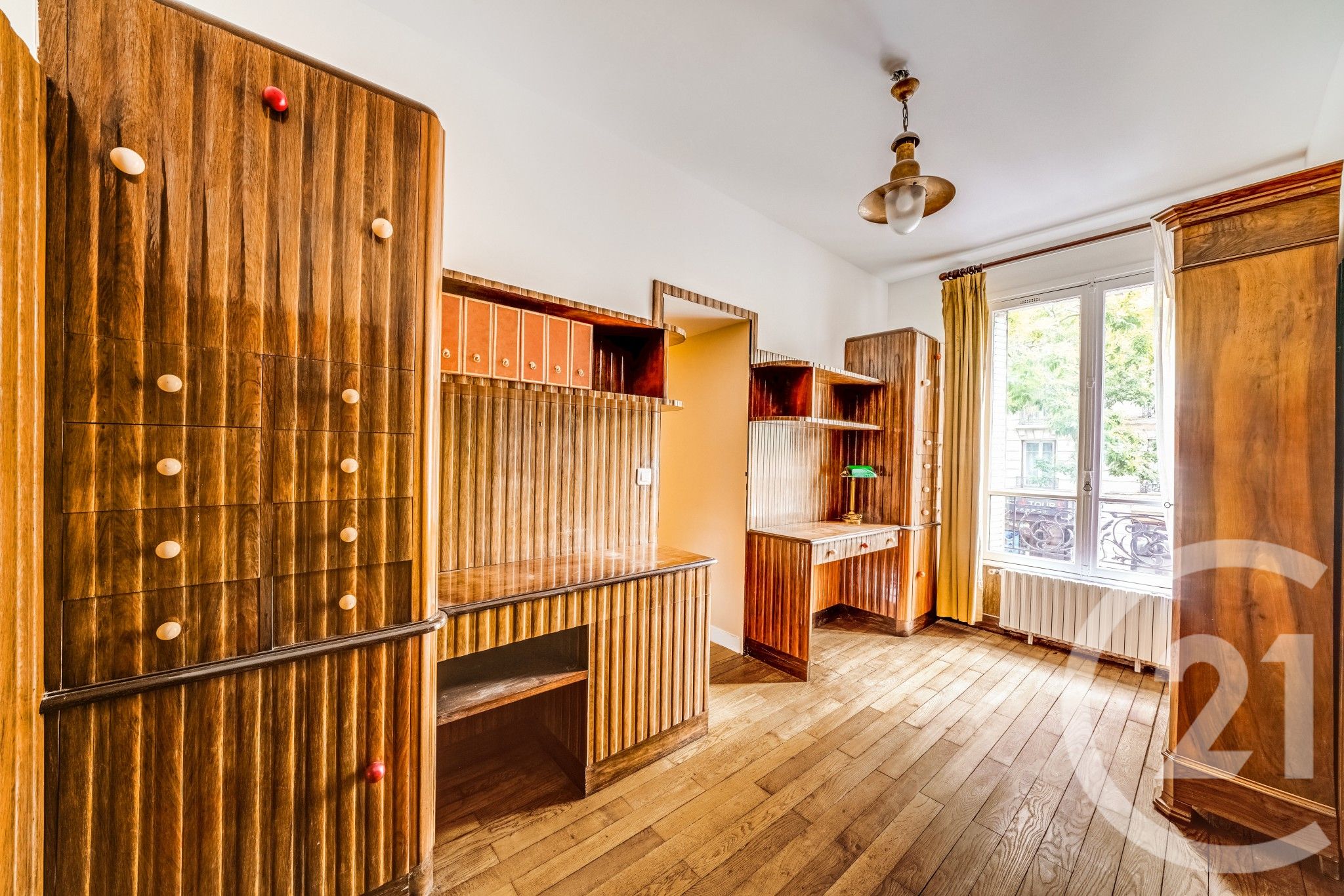 Appartement Rue Marie-Andrée Lagroua Weill-Hallé à Paris