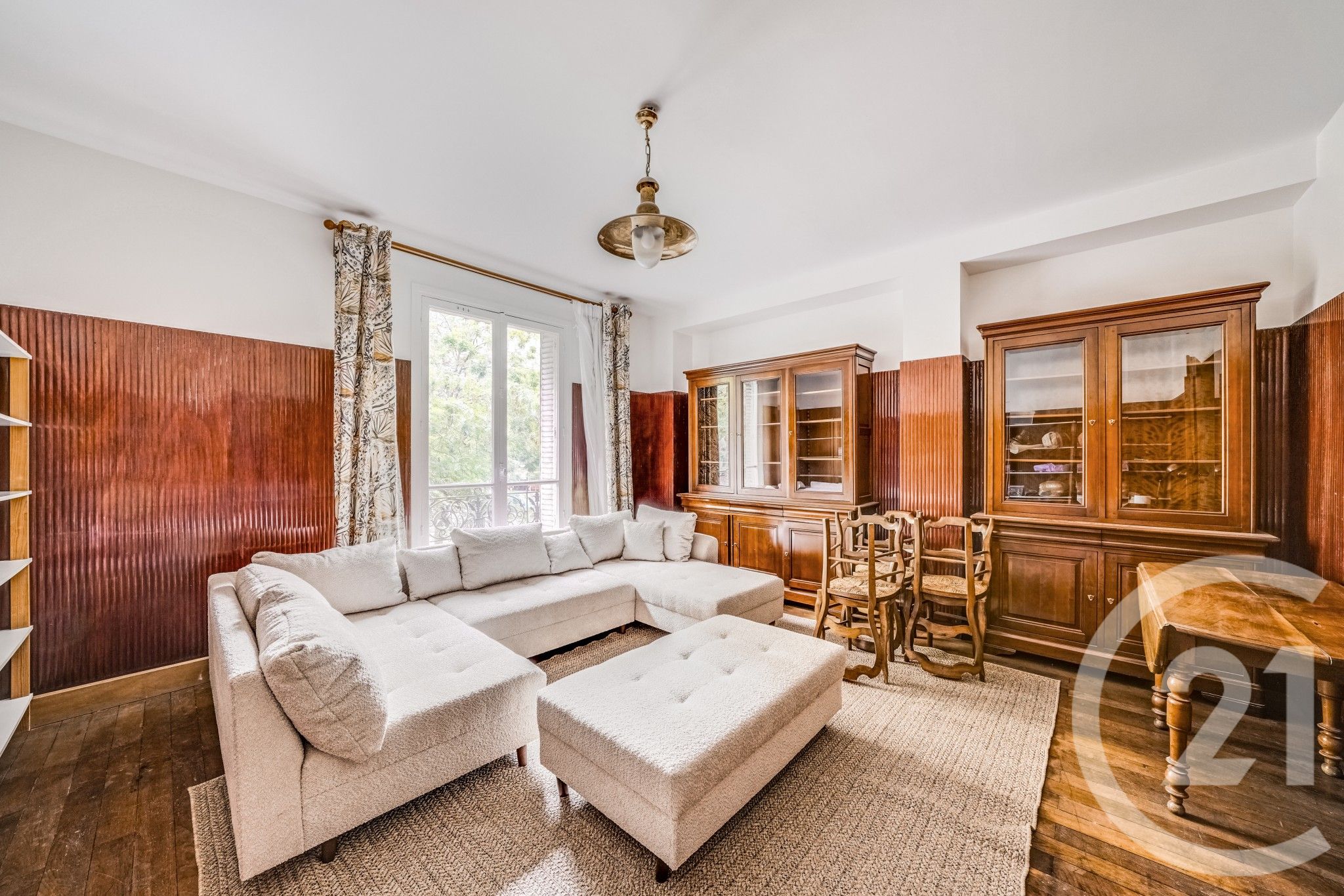 Appartement Rue Marie-Andrée Lagroua Weill-Hallé à Paris
