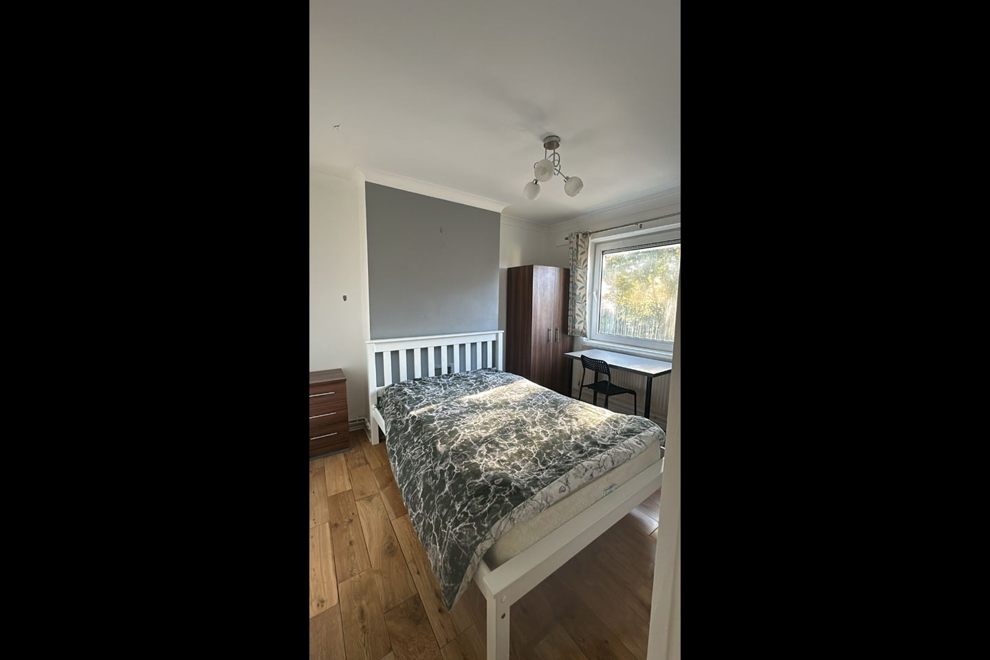 Flat Swanton Gardens in Greater London