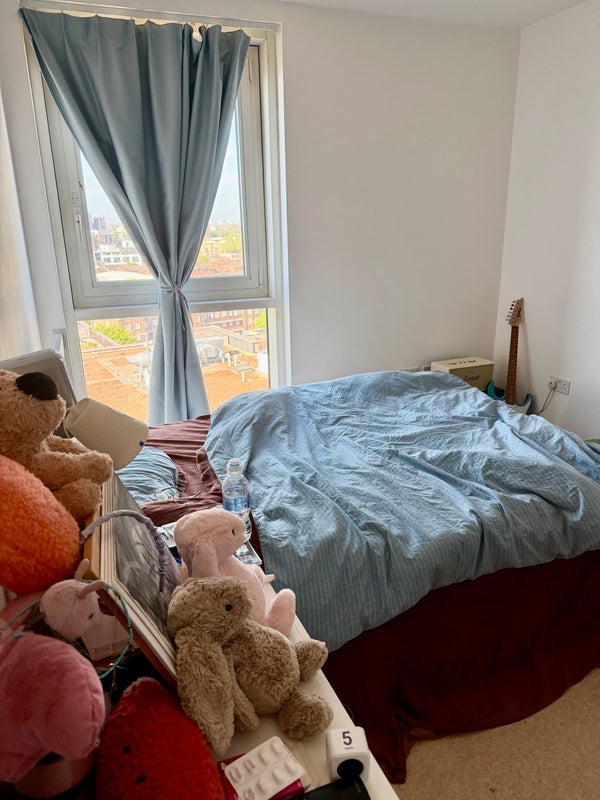 Flat Bailey Street in Greater London