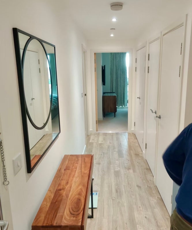 Flat Bailey Street in Greater London
