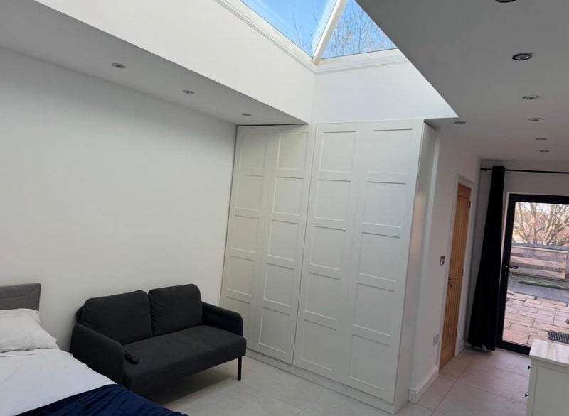 Room Broome Avenue in Charnwood