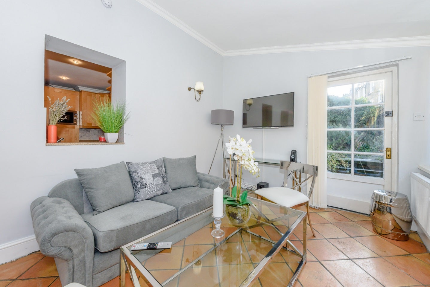 Room Burton Road in Greater London